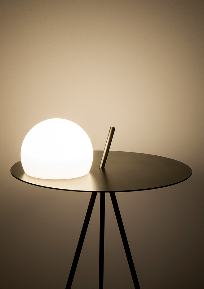 10 Estiluz Circ M 3725 Table Lamp
