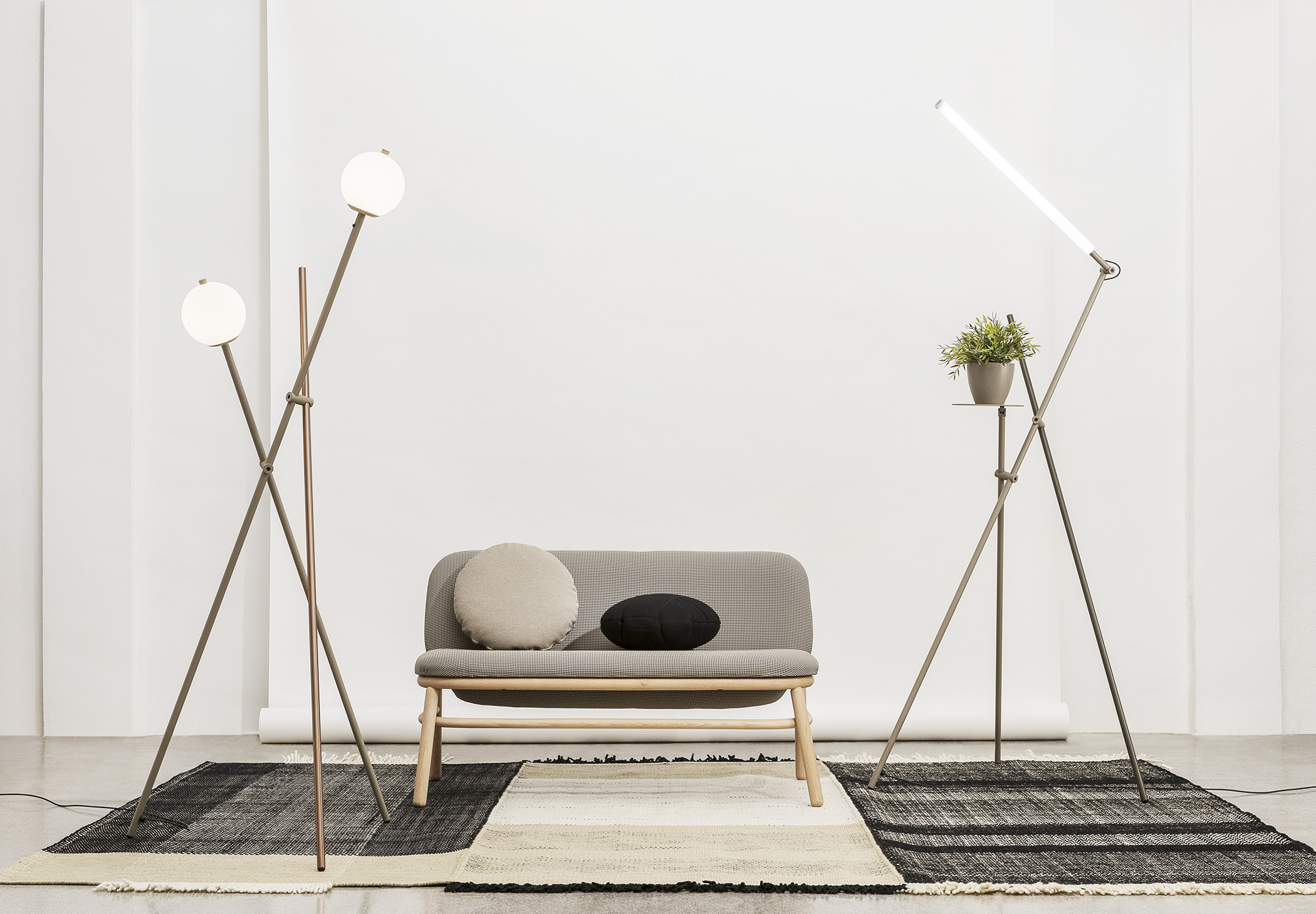 Asana P 3769 Floor Lamp Estiluz Image Ambient 03 2